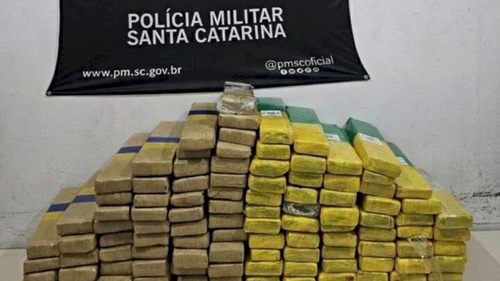 Homem é preso com mais de 100 kg de maconha em Joinville