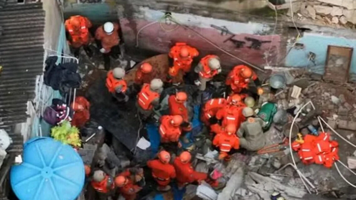 Prédios desabam no RJ e mulher morre; menina de 7 anos sobrevive