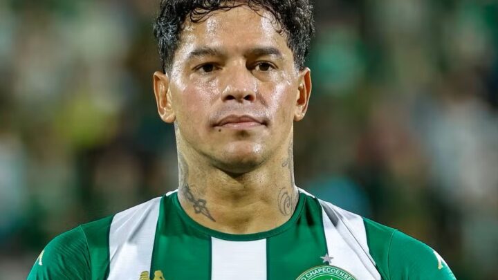 Giovanni Augusto renova com a Chapecoense até 2027 e afirma: “Eu evolui aqui”